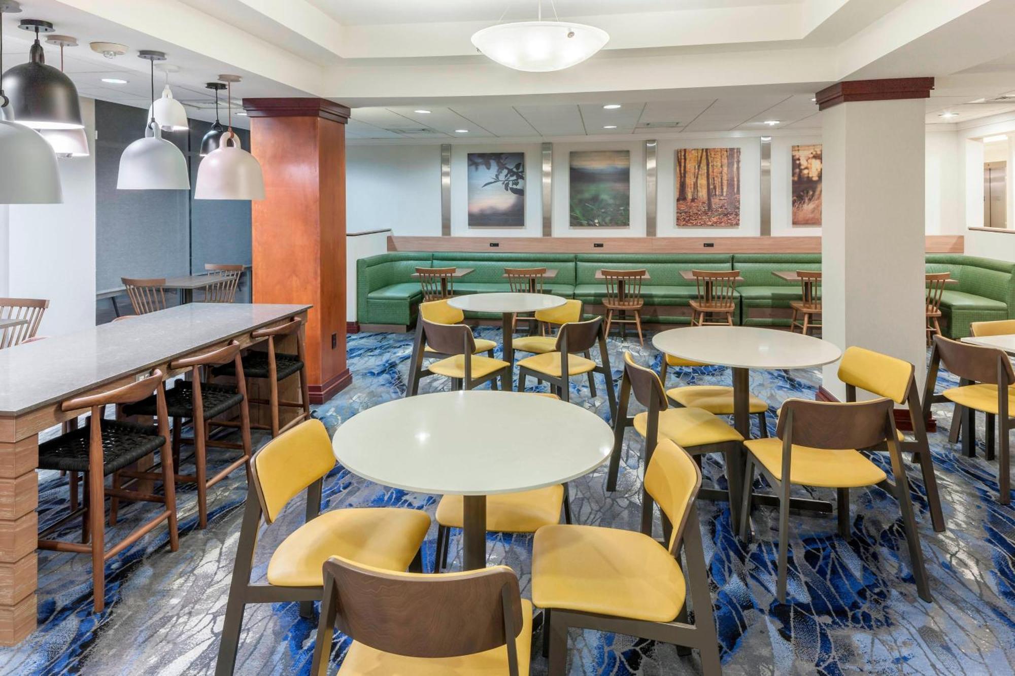 Fairfield Inn & Suites By Marriott Austin Parmer Tech Ridge Exterior photo